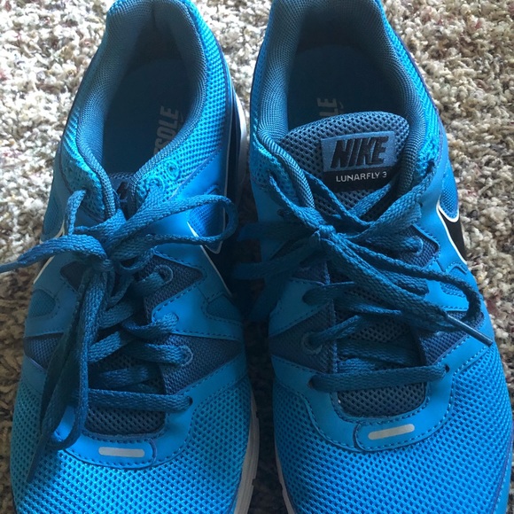 Running shoes - Picture 4 of 6